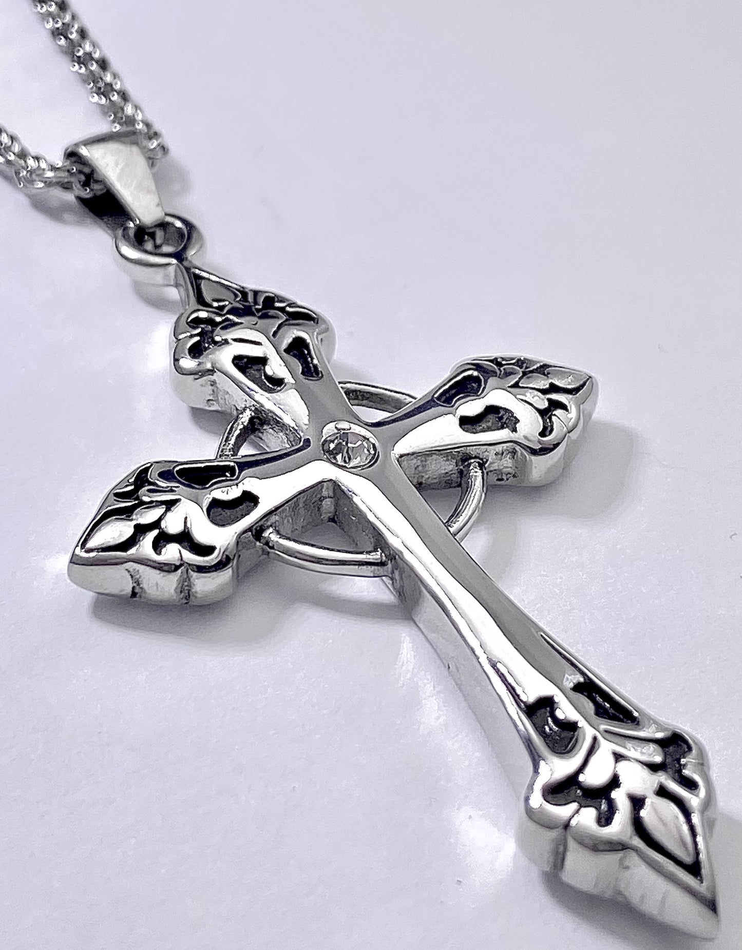 JEWLRY FASHION BLACK IP CELTIC CROSS with 22" ROPE CHAIN