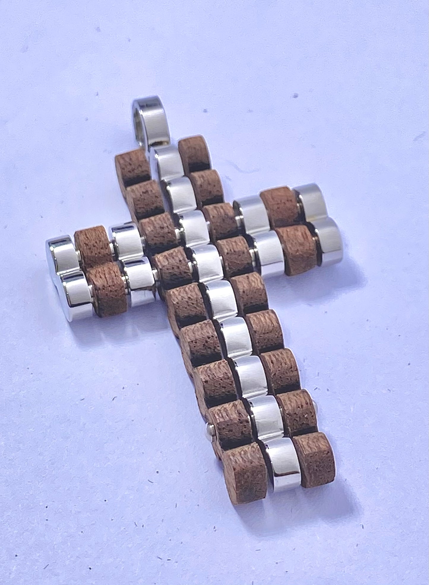 JEWLRY FASHION Wooded Rollo and Silver Plated Bars Cross