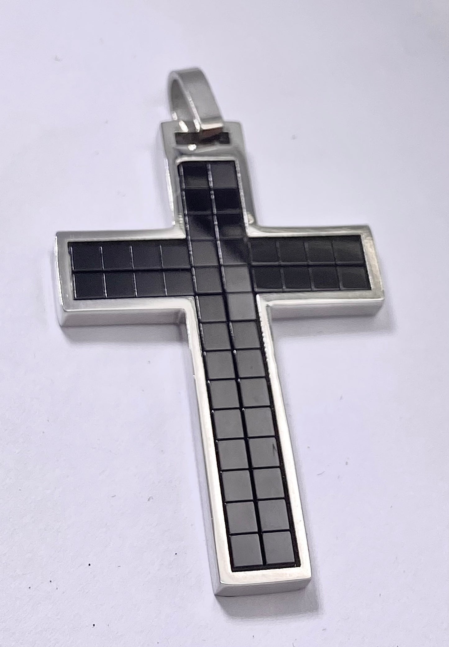 JEWLRY FASHION BRICK Colors INSIDE and SILVER OUTSIDE CROSS