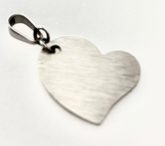 JEWELRY PLAIN SATIN HEART PENDANT WITH CHAIN 18"