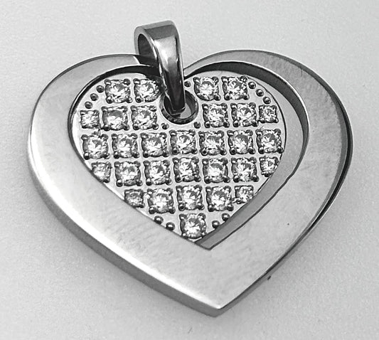 JEWELRY CRYSTAL HEART WITH POLISH BORDER ON A CHAIN 18"